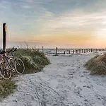 Strandhaus Rügen 243 - Meerblick, Sauna, Kamin&whirlpool Ferienhaus Baabe
