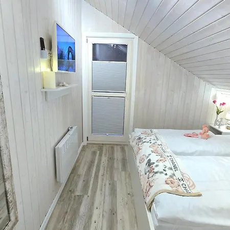Strandhaus Rügen 243 - Meerblick, Sauna, Kamin&whirlpool * Baabe