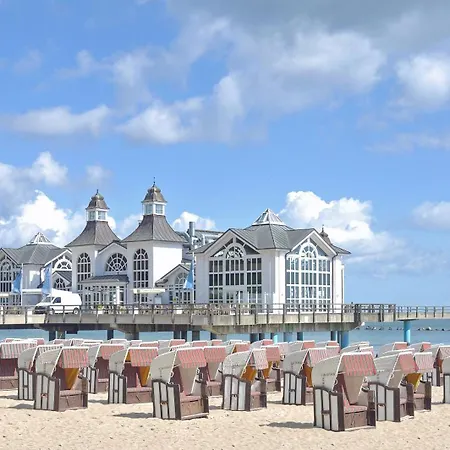 Дом отдыха Strandhaus Ruegen 243 *